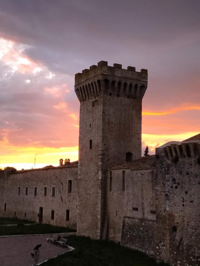 Torre Della Botonta Bed & Breakfast Castel Ritaldi Bagian luar foto