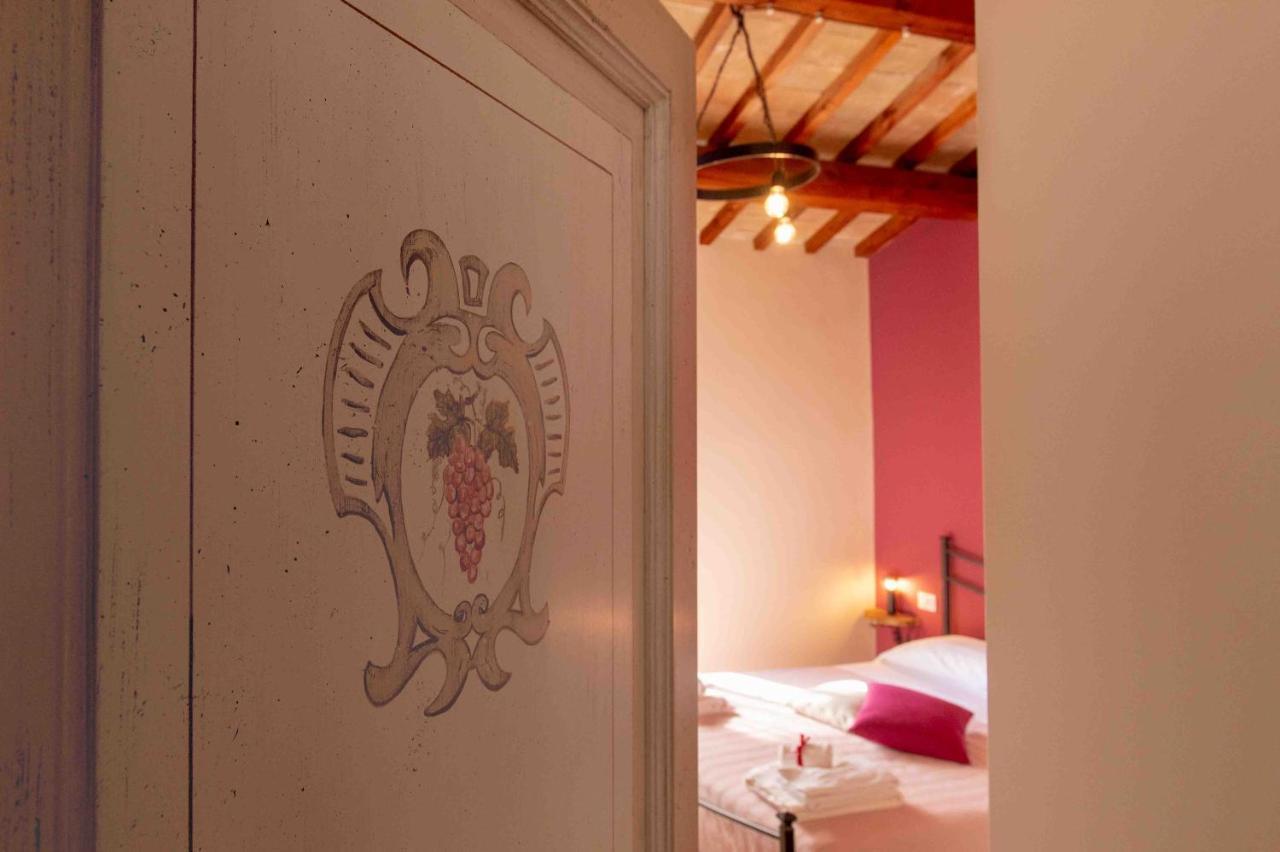 Torre Della Botonta Bed & Breakfast Castel Ritaldi Bagian luar foto
