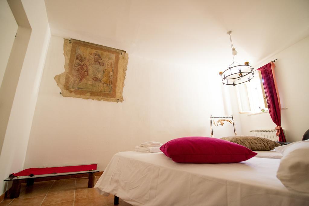 Torre Della Botonta Bed & Breakfast Castel Ritaldi Ruang foto