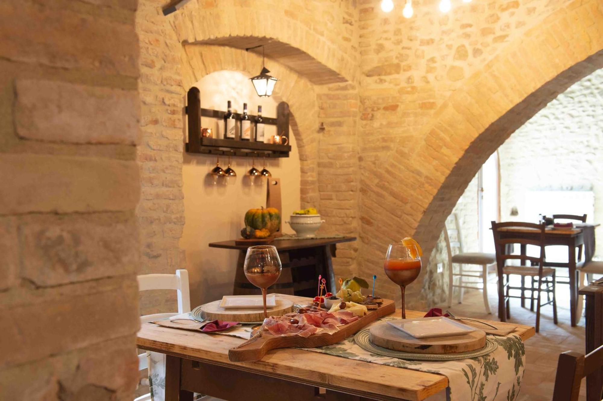 Torre Della Botonta Bed & Breakfast Castel Ritaldi Bagian luar foto